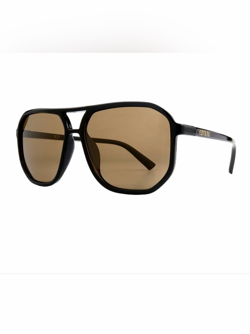 VEINTIUNO Black Sunglasses with Brown Gradient Lenses